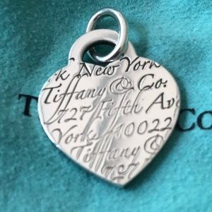 🛑SOLD🛑 Tiffany & Co. 5th Ave Retired Heart Tag